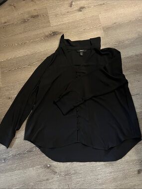 Forever 21 Black Long-Sleeve Button Blouse